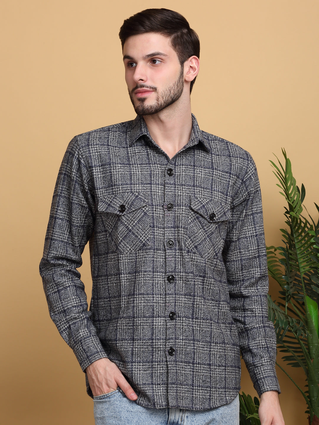 Klotthe Men Black Checked Spread Collar Woolen Casual Shirt