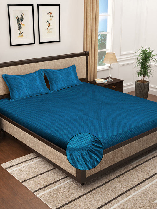 Klotthe Blue Abstract Woolen Fitted Double Bed Sheet with 2 Pillow Covers