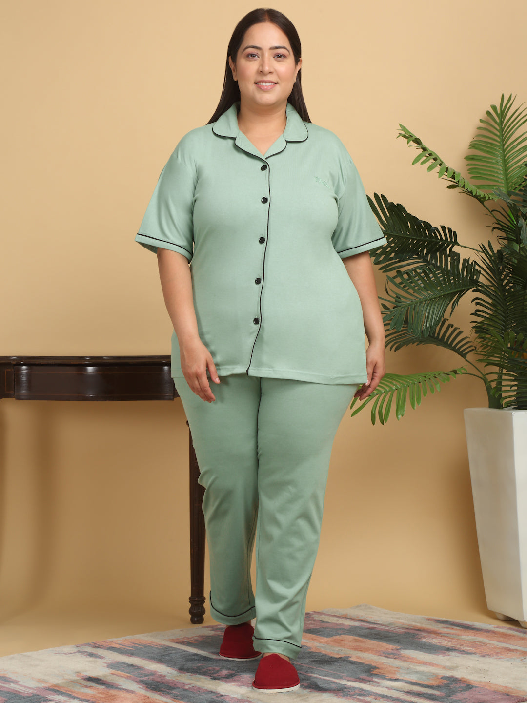 Klotthe Women Green Solid Cotton Night Suit