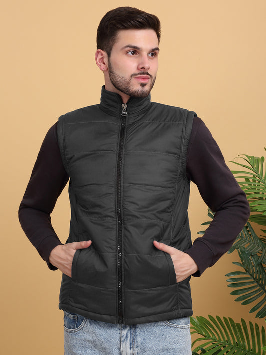 Klotthe Men Black Solid Sleeveless Quilted Jacket