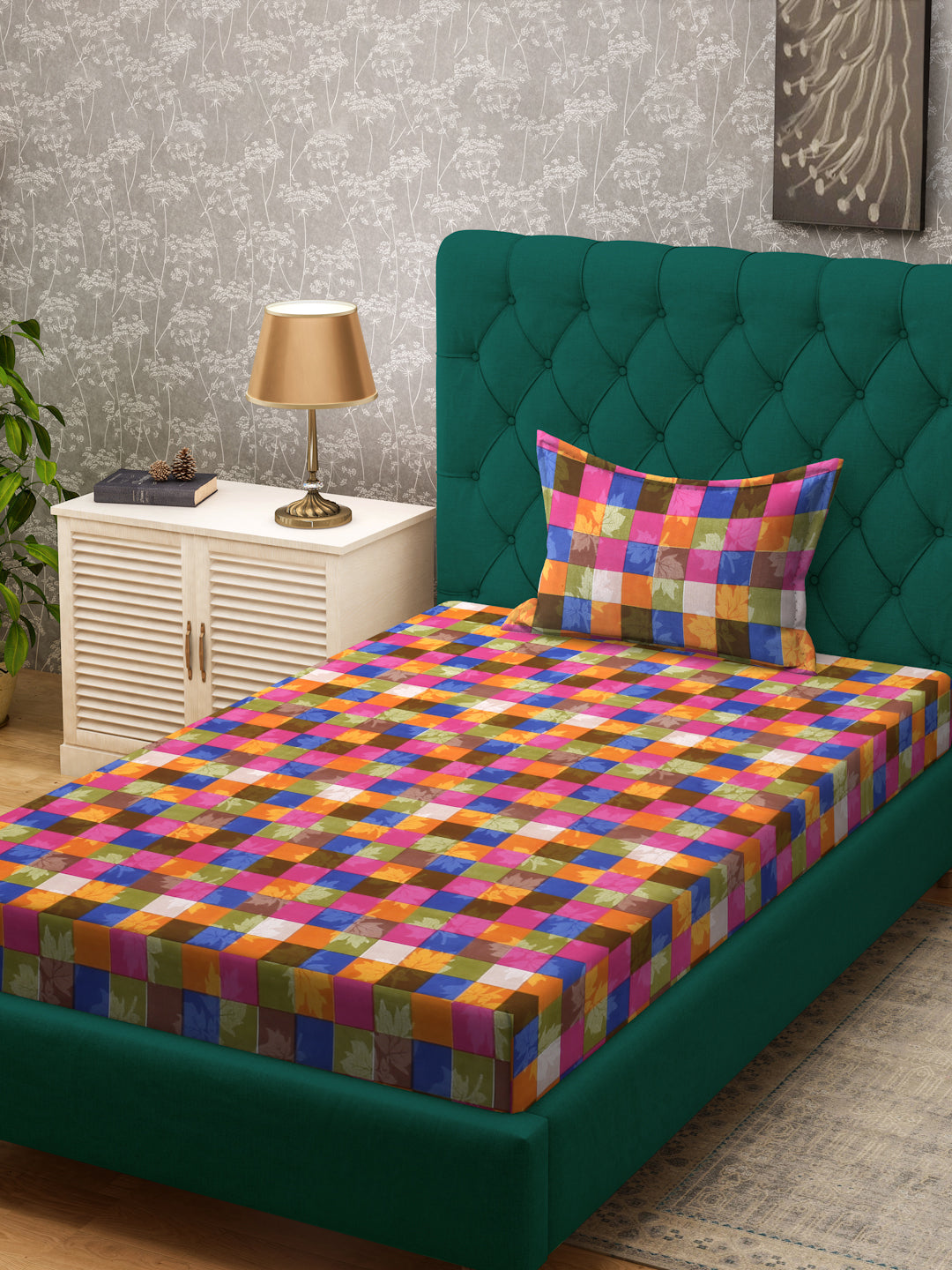 Klotthe Multicolor Geometric 300 TC Cotton Blend Single Bedsheet with Pillow Cover