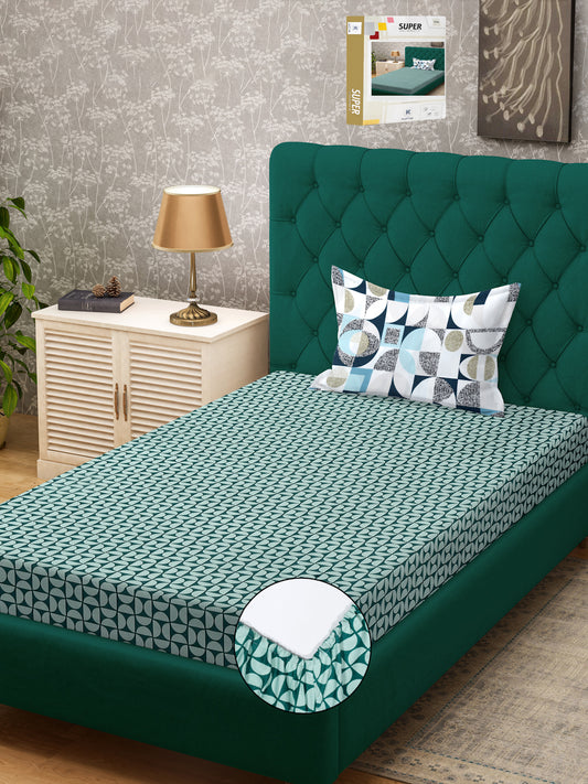 Klotthe Green Geometric 300 TC Cotton Blend Fitted Single Bedsheet Set in Book Fold Packing