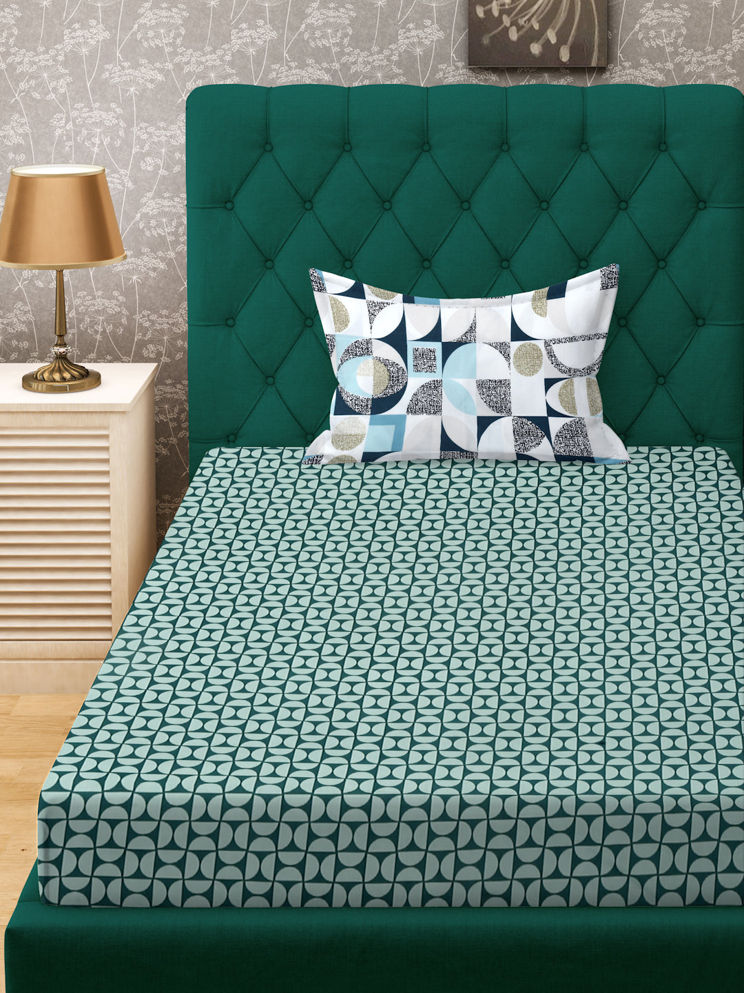 Klotthe Green Geometric 300 TC Cotton Blend Single Bedsheet with Pillow Cover