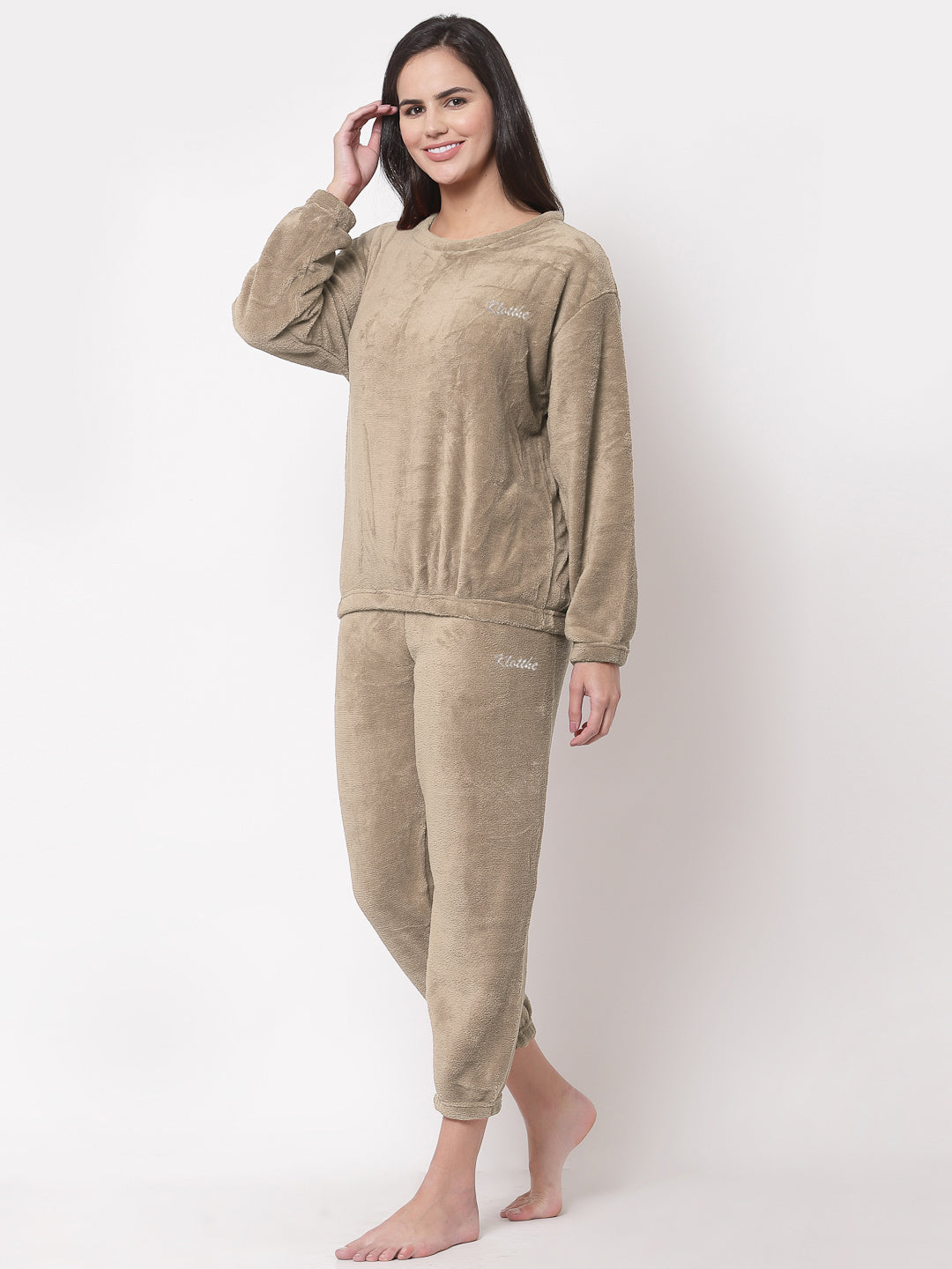 Buy online Night Wear Woolen Red Color from sleepwear for Women by New  Pinch Collection for ₹1679 at 5% off | 2024 Limeroad.com