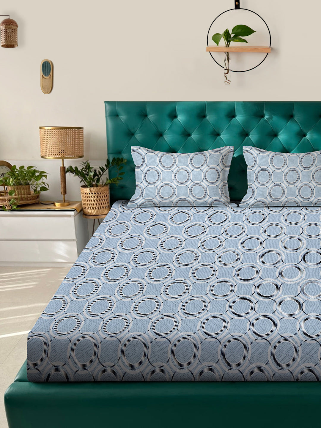 Klotthe Blue Geometric 400 TC Pure Cotton Double Bedsheet with 2 Pillow Covers