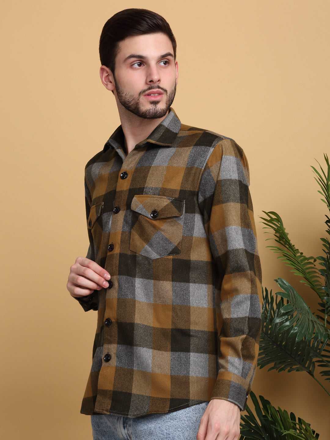 Klotthe Men Brown Checked Spread Collar Woolen Casual Shirt