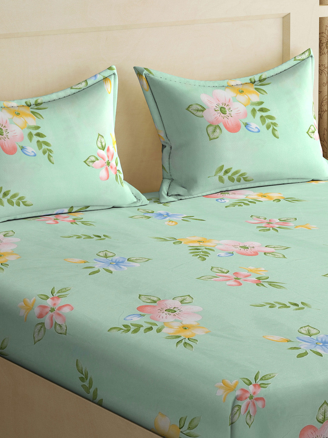 Klotthe Green Floral 300 TC Cotton Blend Double Bedsheet with 2 Pillow Covers