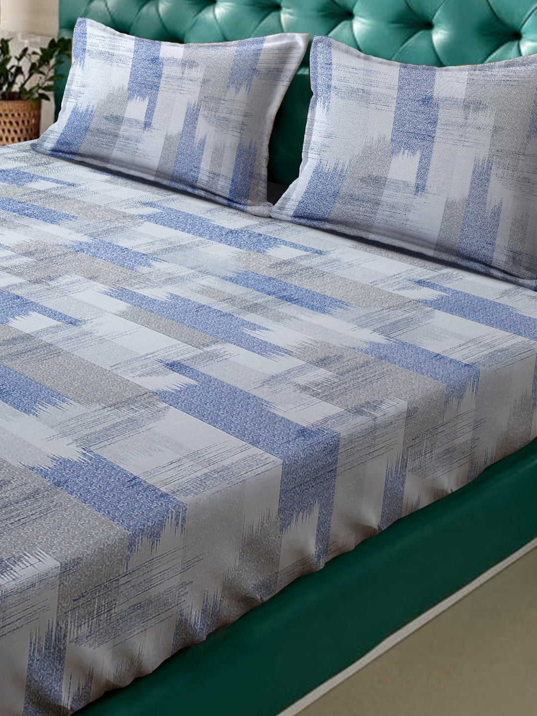 Klotthe Blue Geometric 400 TC Pure Cotton Double Bedsheet with 2 Pillow Covers