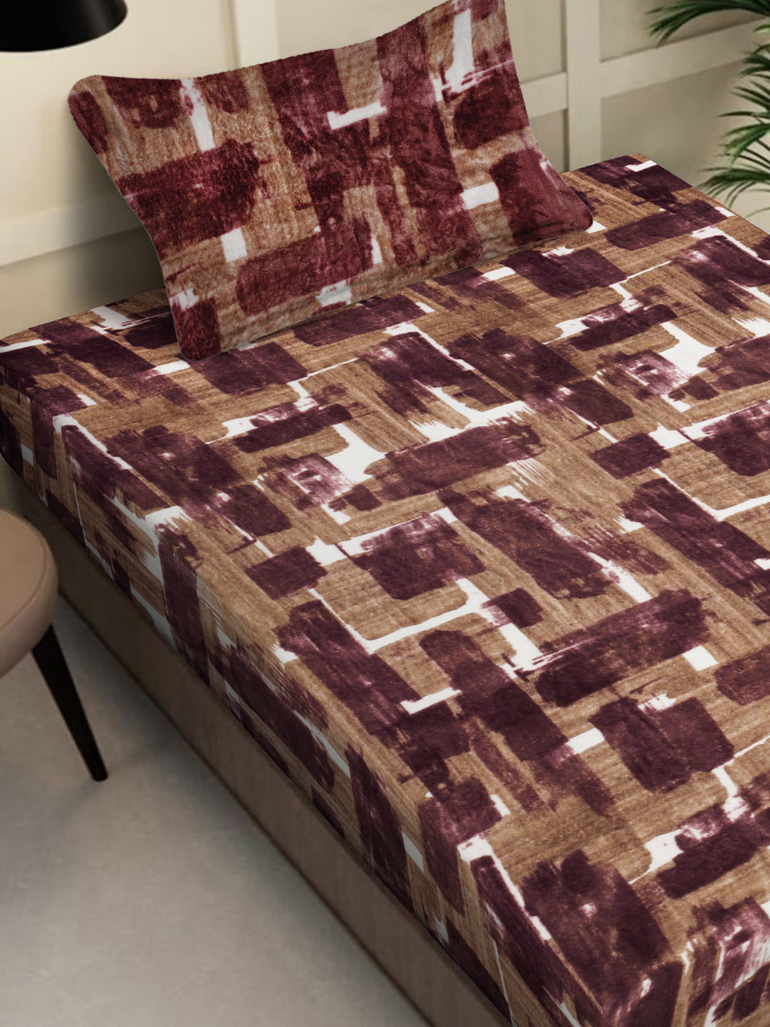 Klotthe Rust Geometric Woolen Single Bed Sheet with Pillow Cover