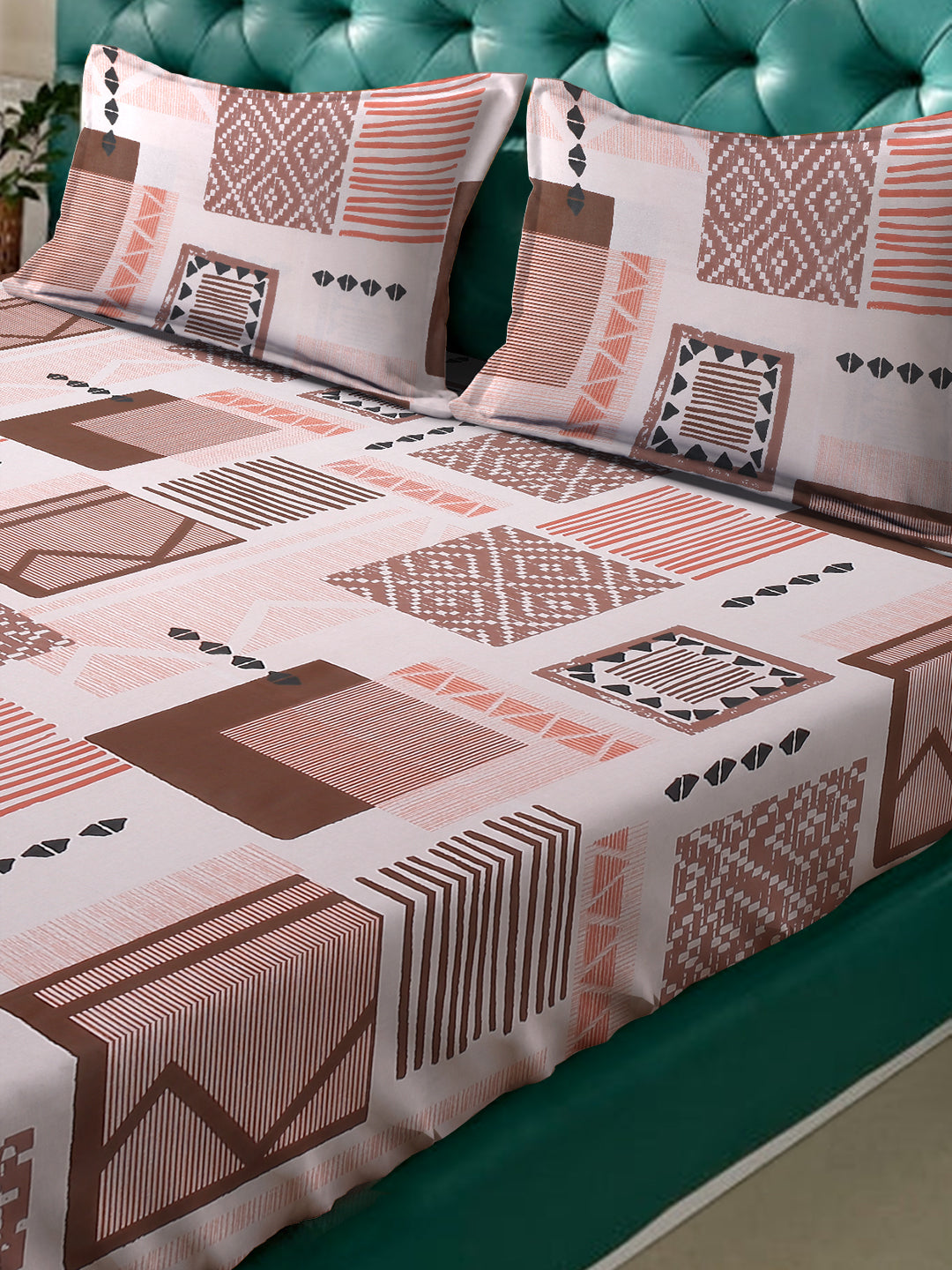 Klotthe Orange Geometric 400 TC Pure Cotton Double Bedsheet with 2 Pillow Covers