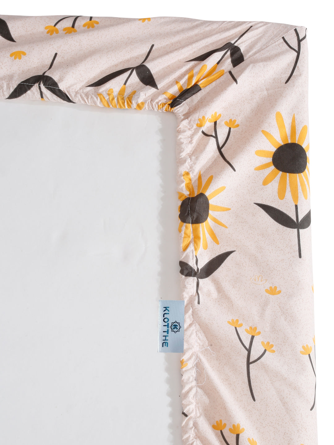 Klotthe Peach Floral 300 TC Cotton Blend Fitted Double Bedsheet in Book Fold Packing