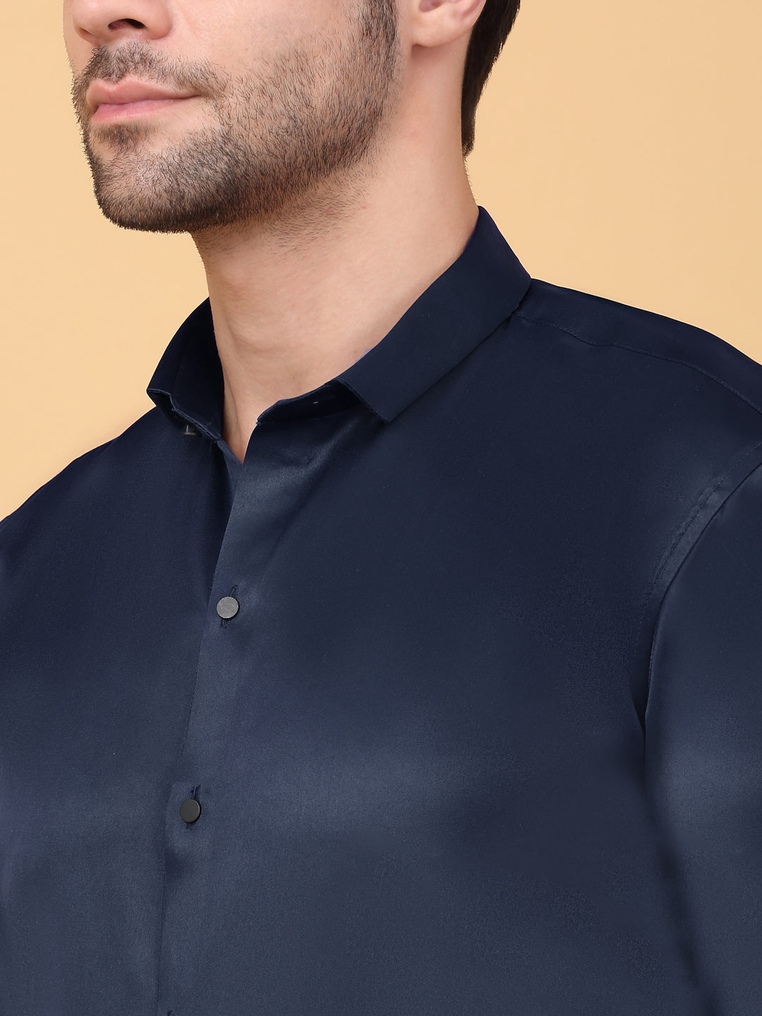 Klotthe Men NavyBlue Solid Spread Collar Satin Formal Shirt