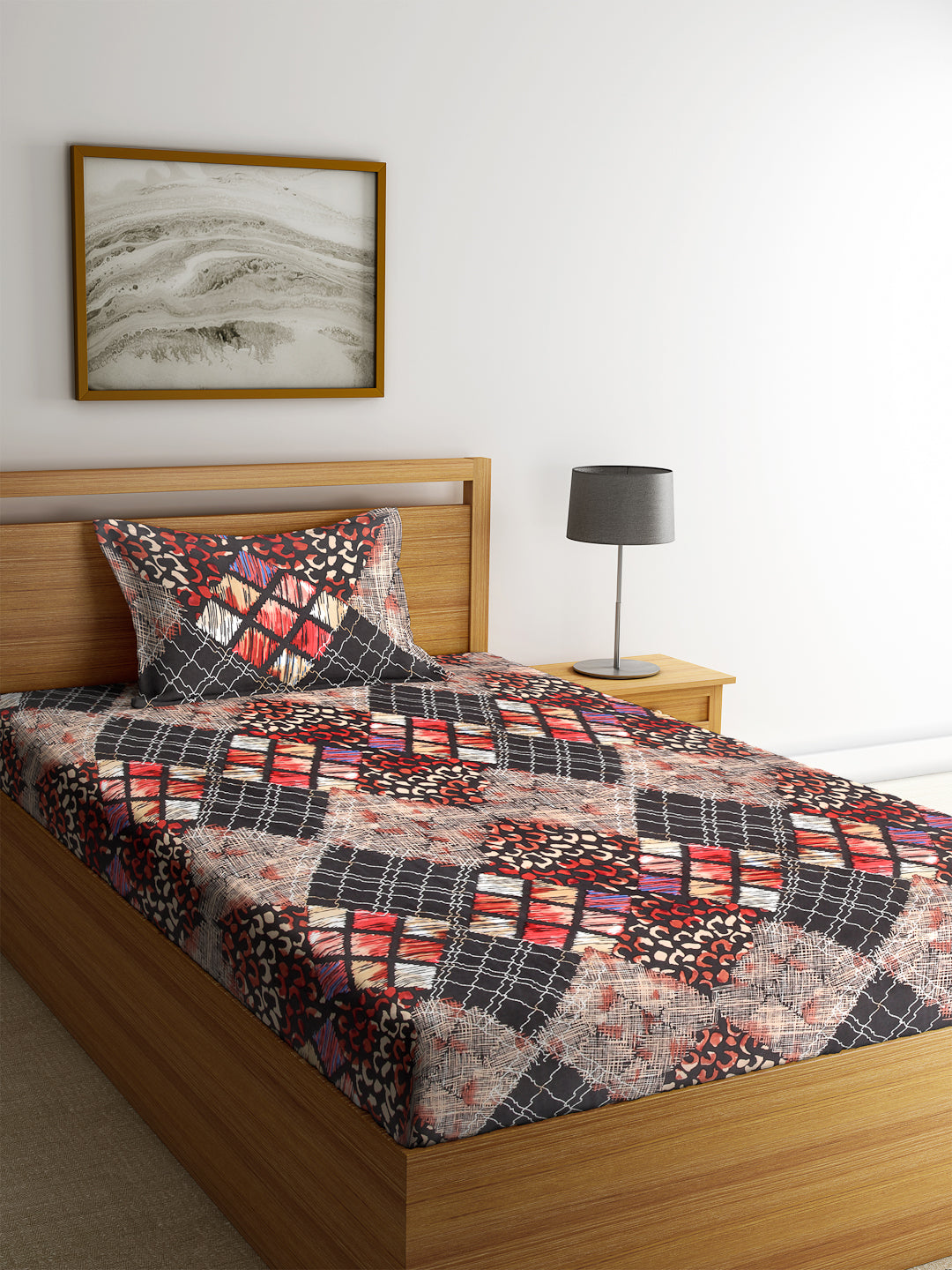 KLOTTHE Multi Polycotton Geometric BedSheet With 1 Pillow Cover (225X150 cm)