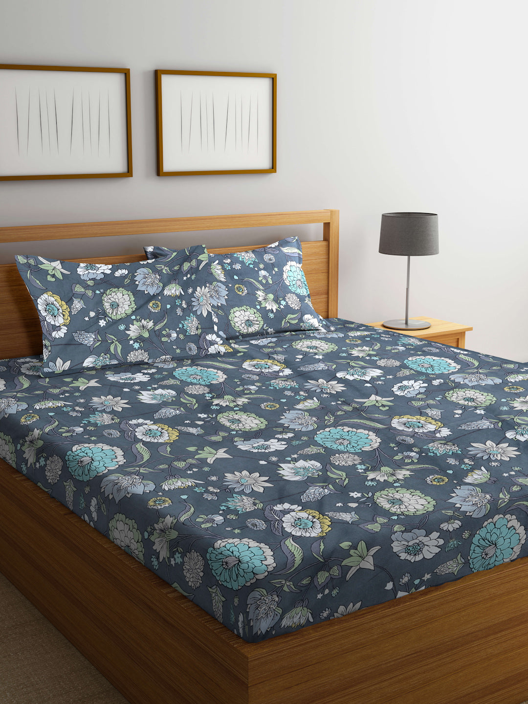 Klotthe Multi Floral 300 TC Cotton Blend Super King Double Bedsheet with 2 Pillow covers (270X270 cm)