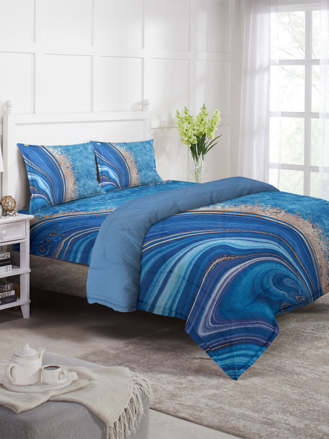 Klotthe Multicolor Geometric Print Mild Winter Double King Bedding Set