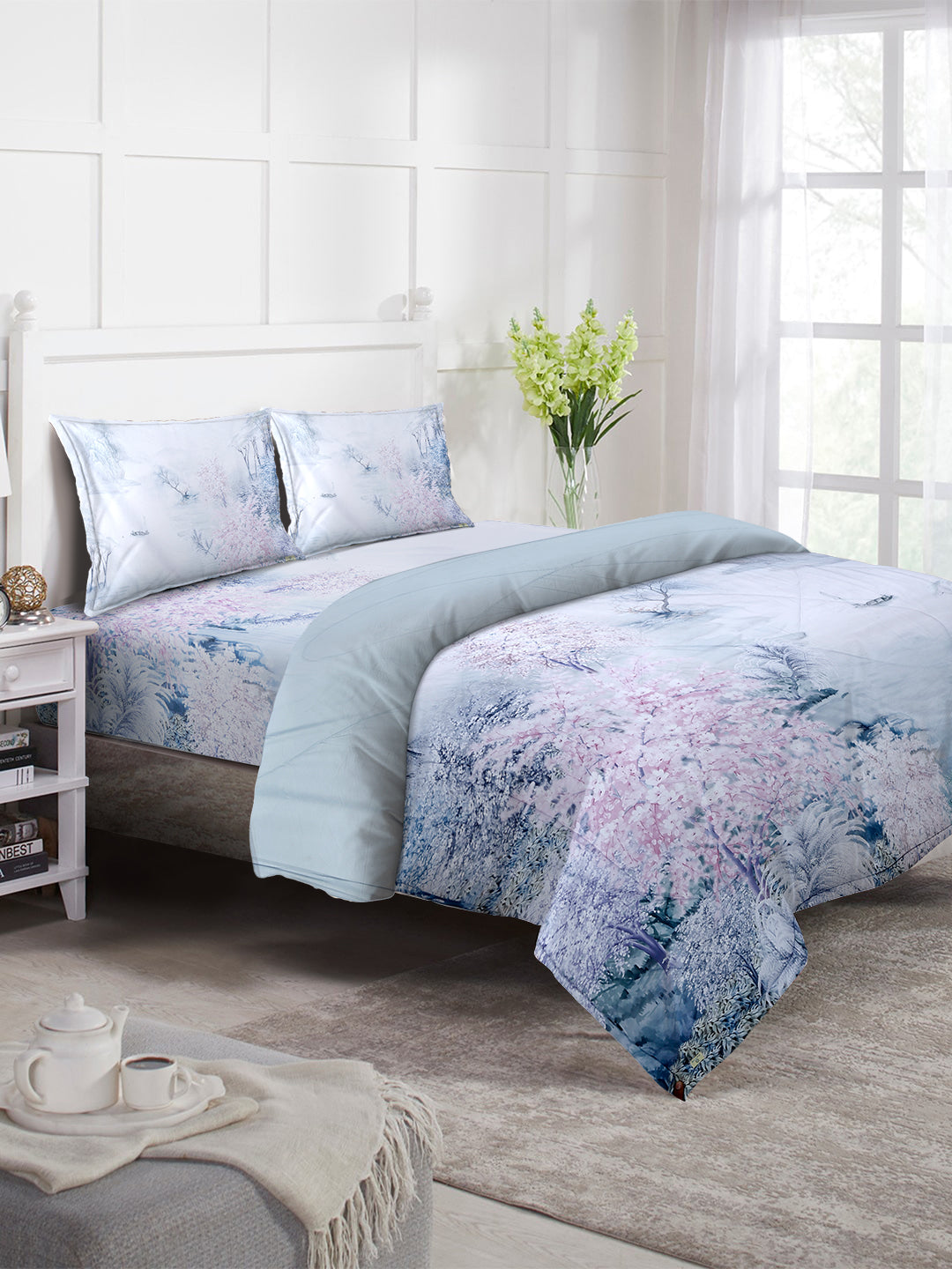 Klotthe Multicolor Floral Print Mild Winter Double King Bedding Set