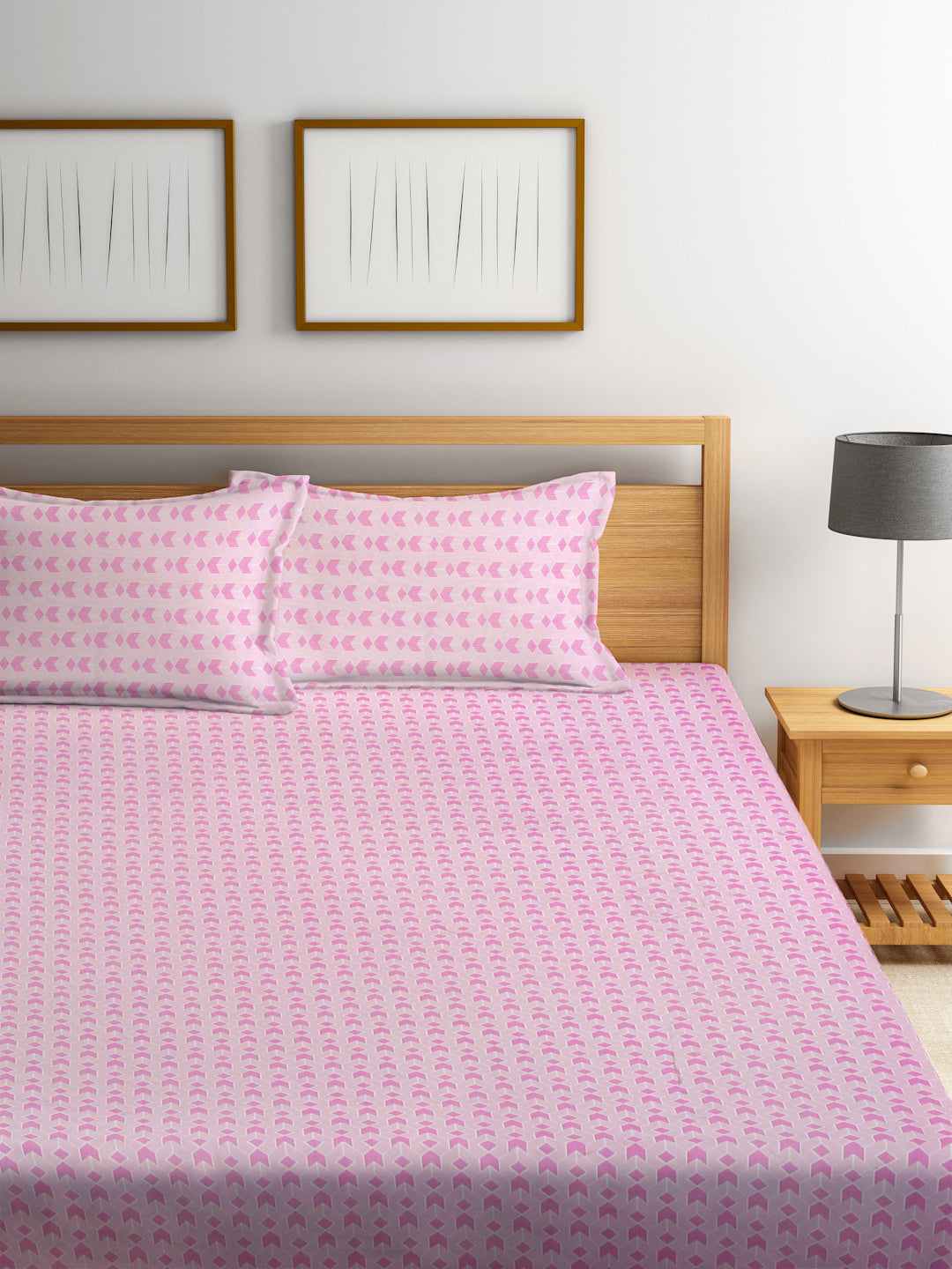 Klotthe Pink Geometric 300 TC Cotton Blend Fitted Double Bedsheet with 2 Pillow Covers