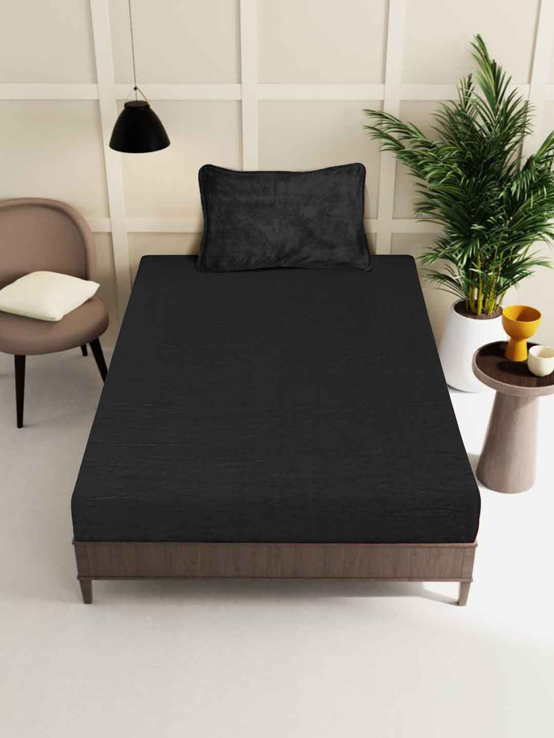 Klotthe Black Solid Woolen Fitted Single Bed Sheet with Pillow Cover