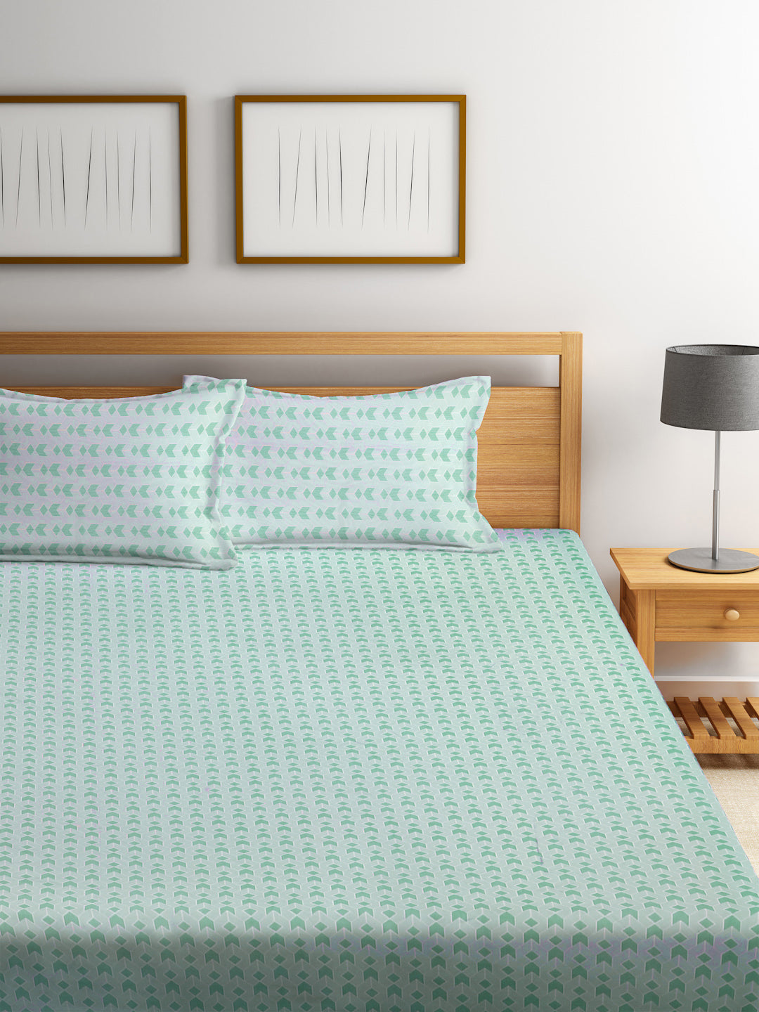 Klotthe Green Geometric 300 TC Cotton Blend Fitted Double Bedsheet with 2 Pillow Covers