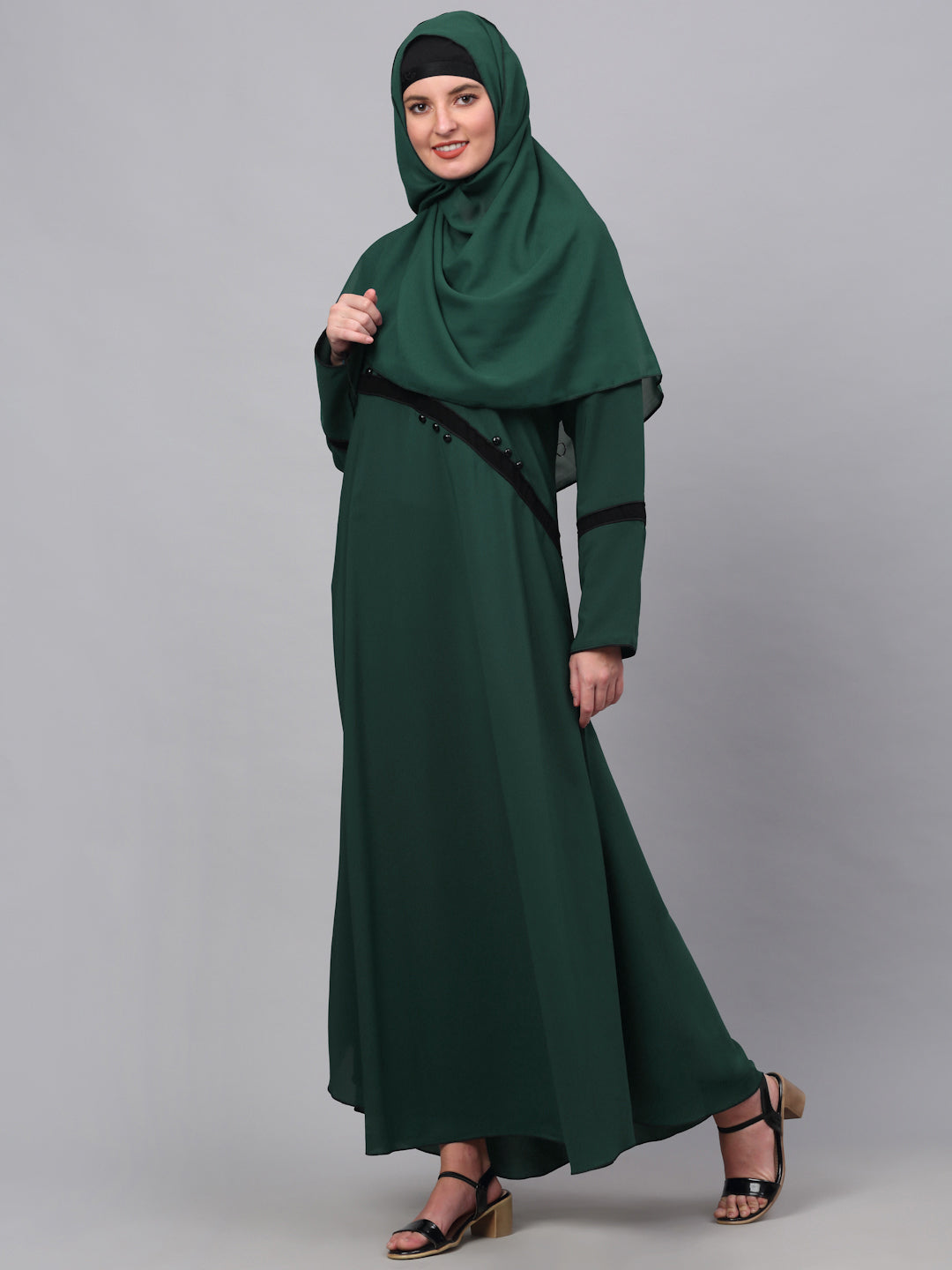 Klotthe Women Green Embellished Burqa With Scarves