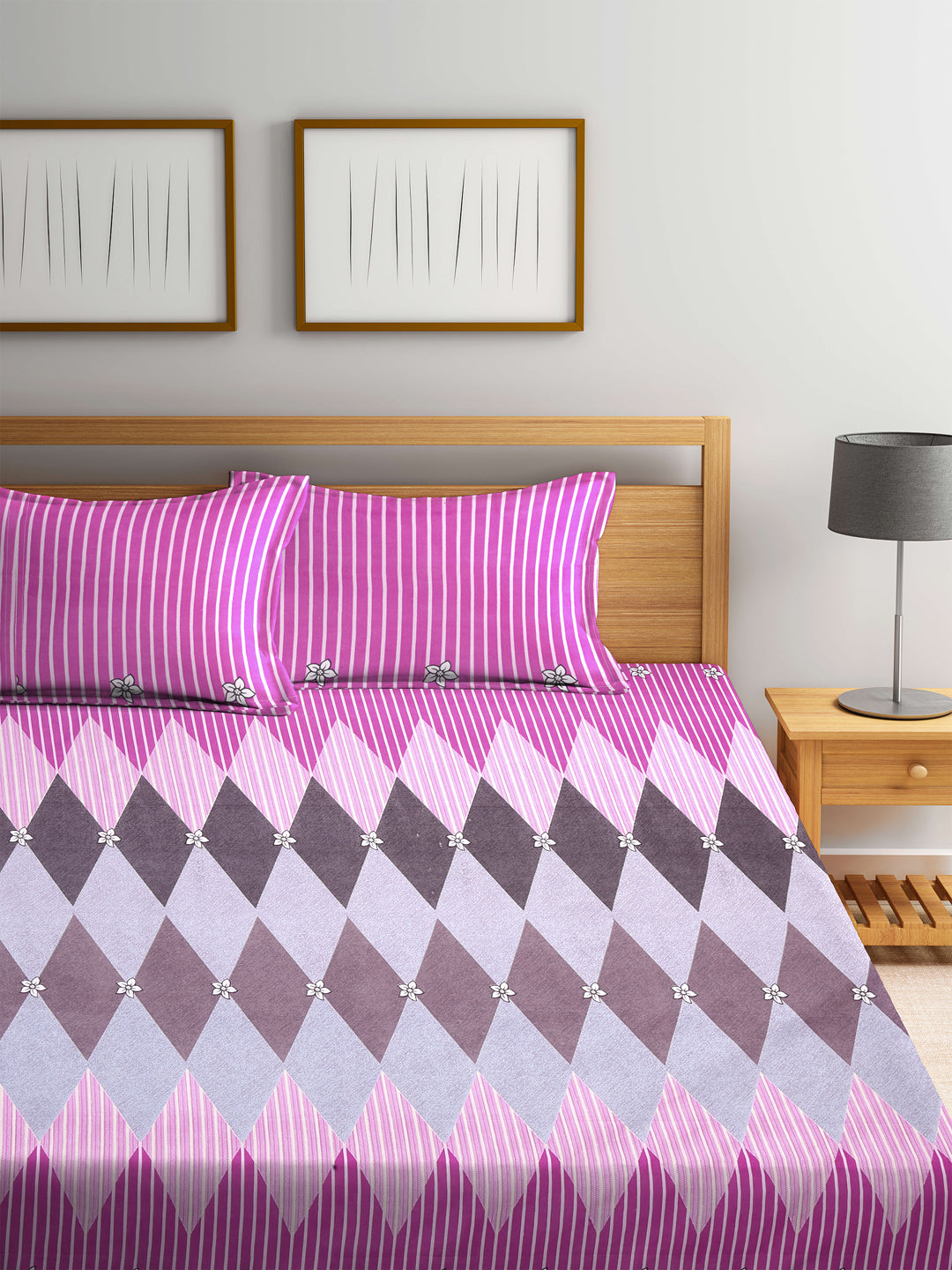 Klotthe Multicolor Geometric Polycotton Double BedSheet with 2 Pillow Covers