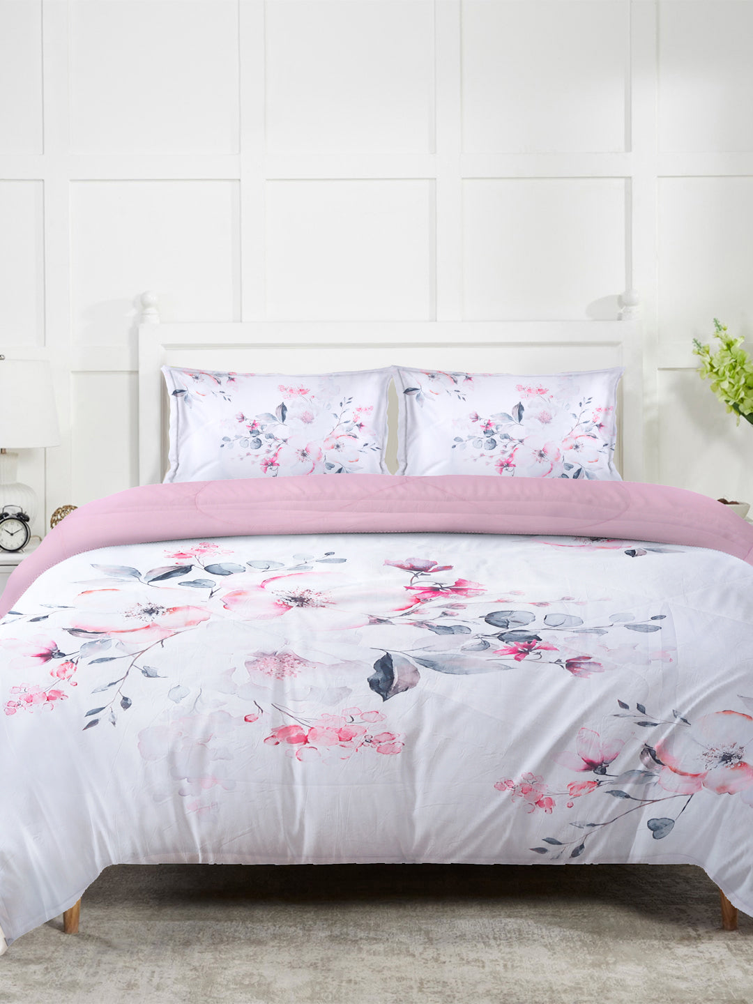 Klotthe Multicolor Floral Print Mild Winter Double King Bedding Set