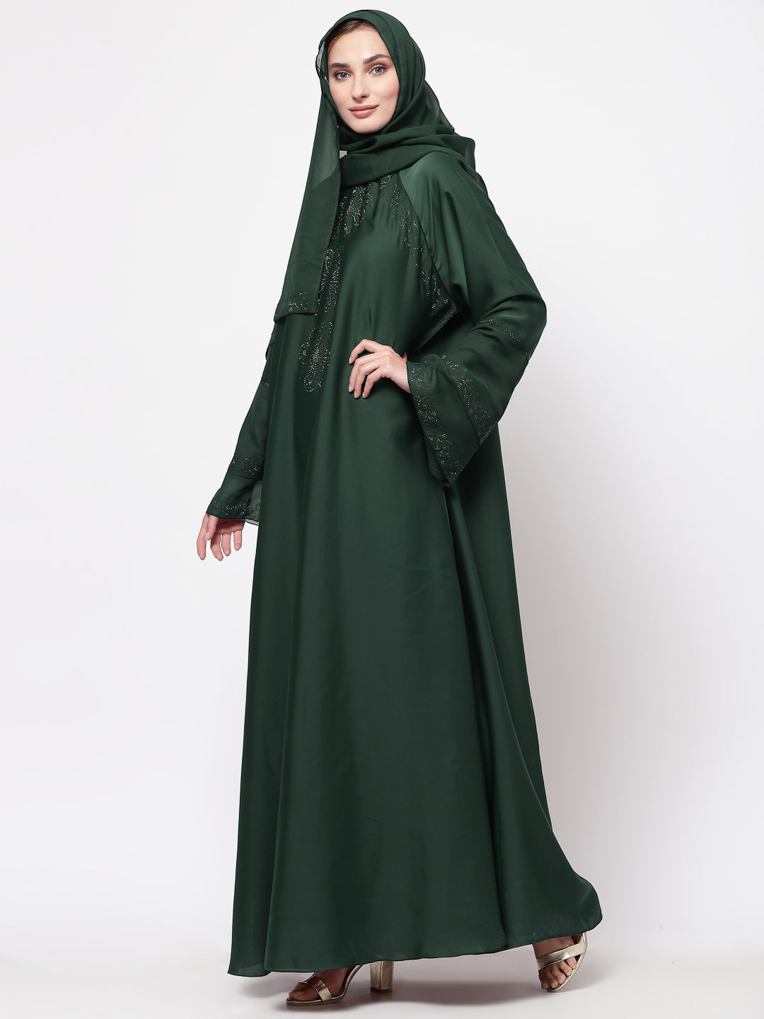 Klotthe Women Green Embellished Burqa With Scarves