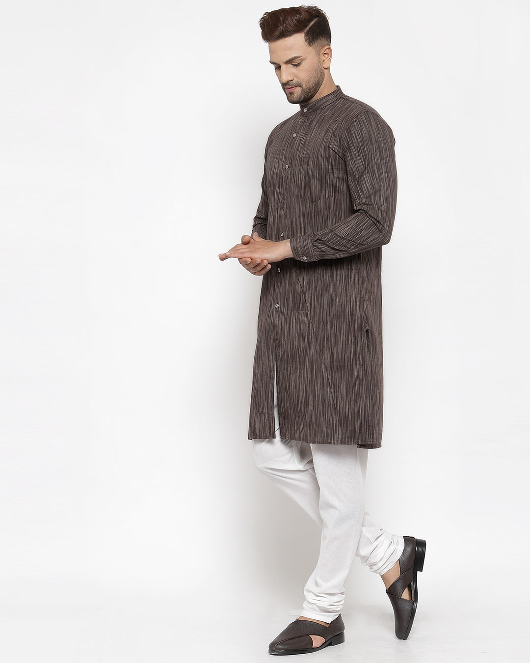 KLOTTHE Brown Cotton Striped Kurta