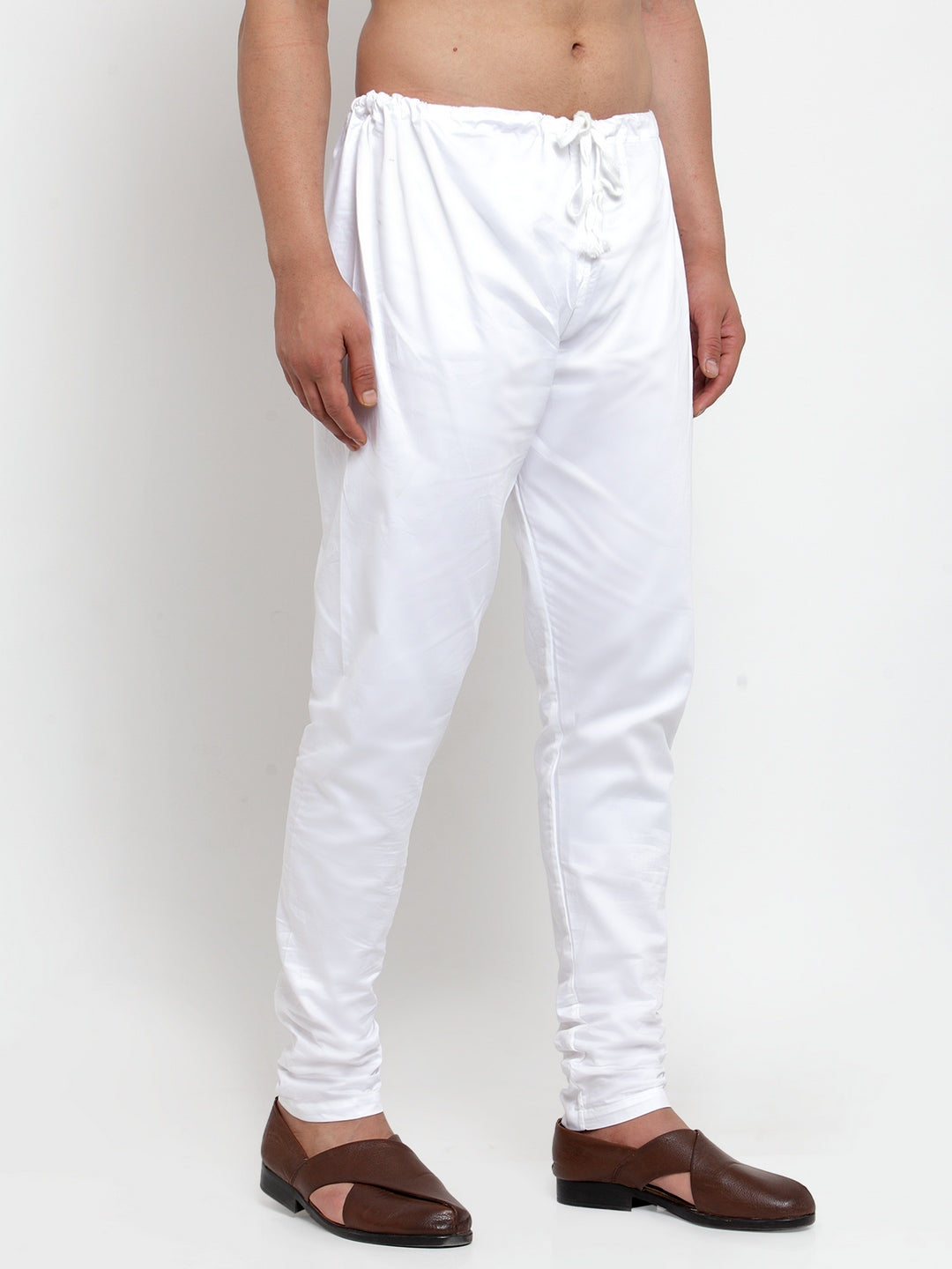 KLOTTHE White Cotton Solid Pyjama