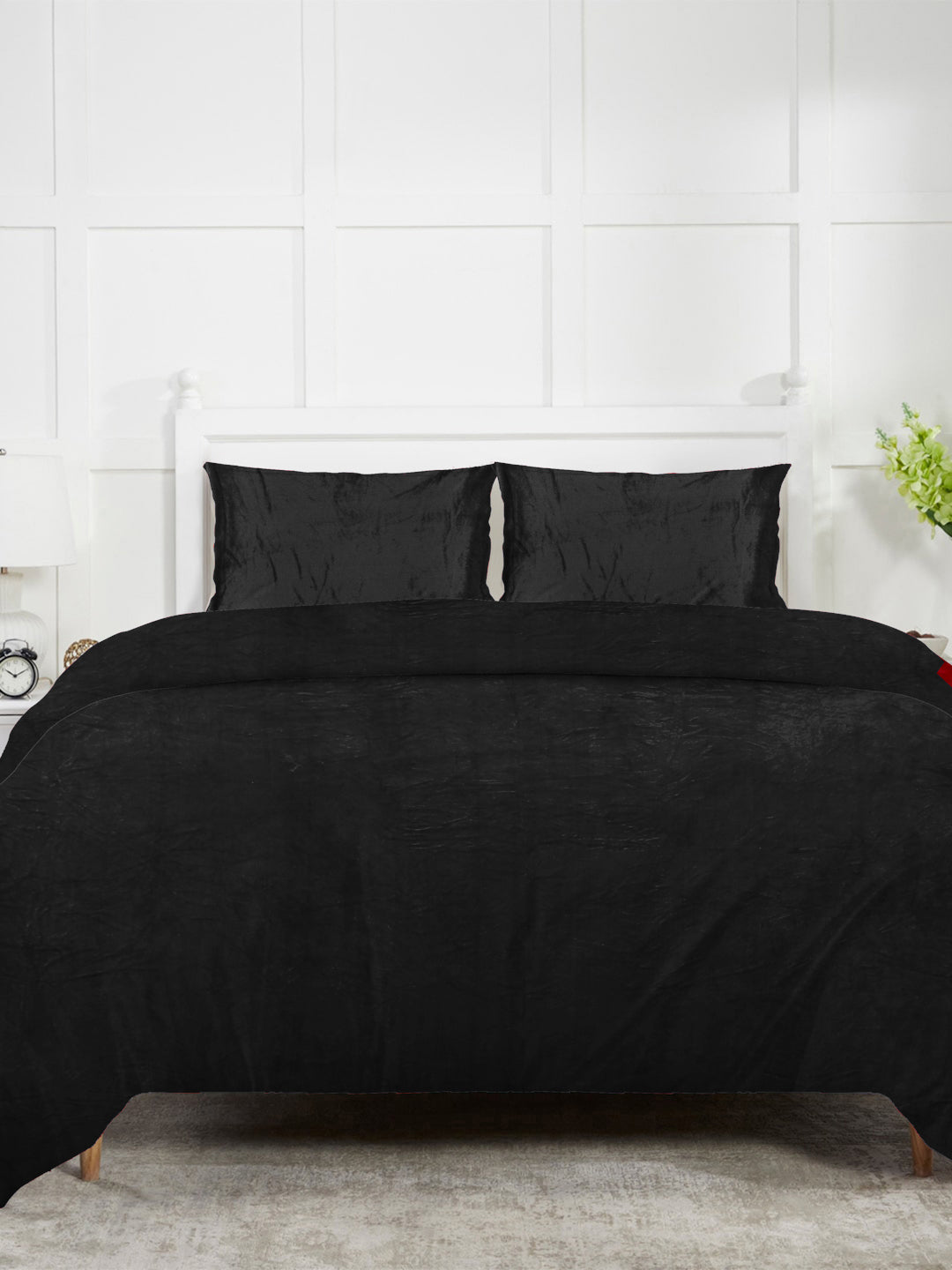 Klotthe Black Solid Woolen Mild Winter Double King Bedding Set