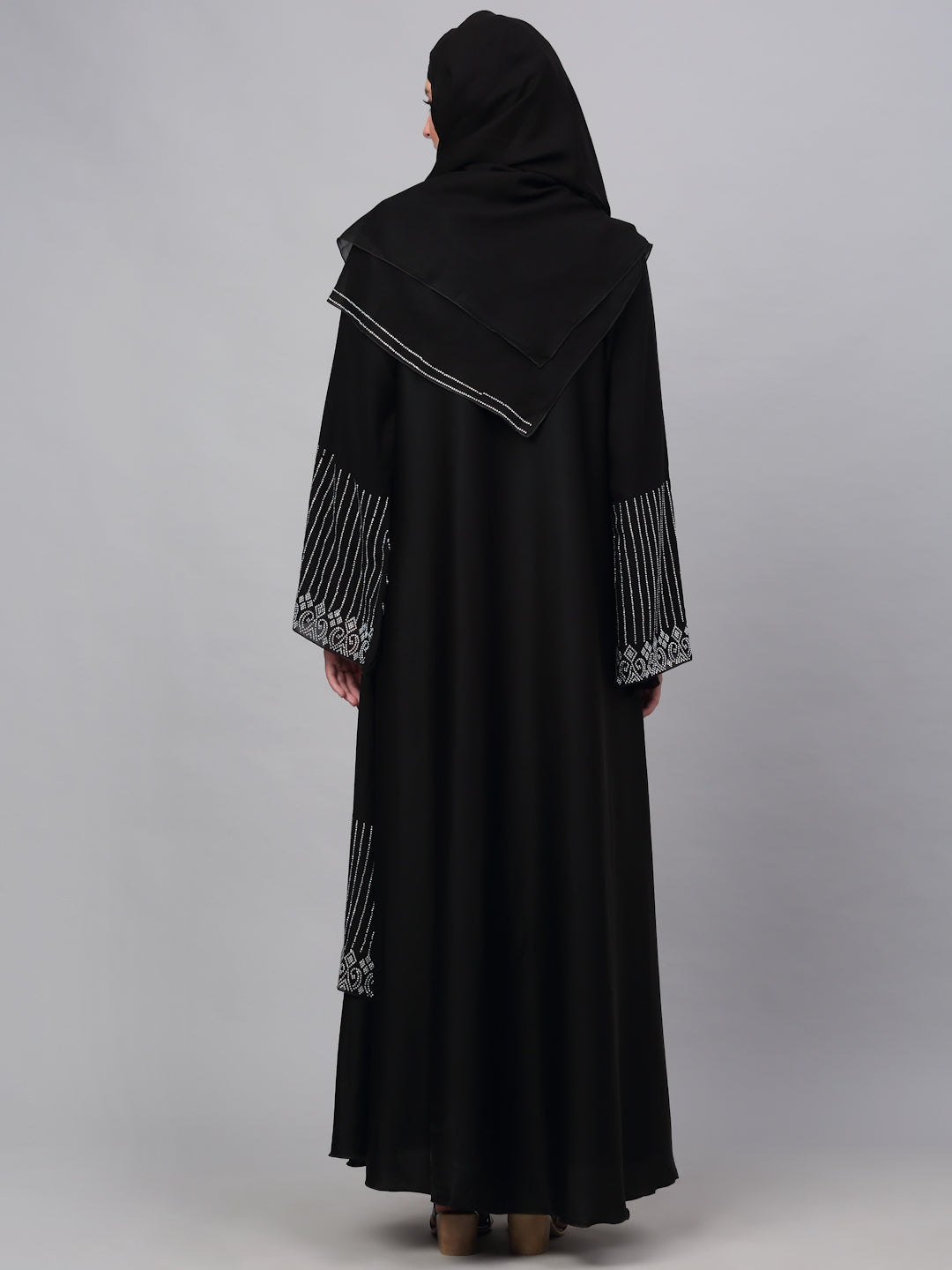 Klotthe Women Black Embellished Burqa With Scarves