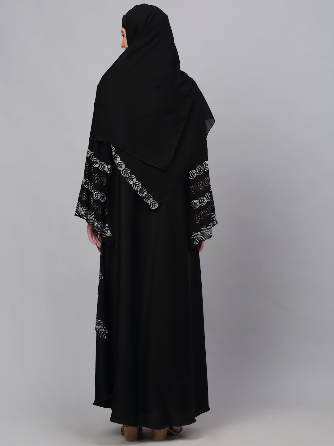 Klotthe Women Black Embellished Burqa With Scarves