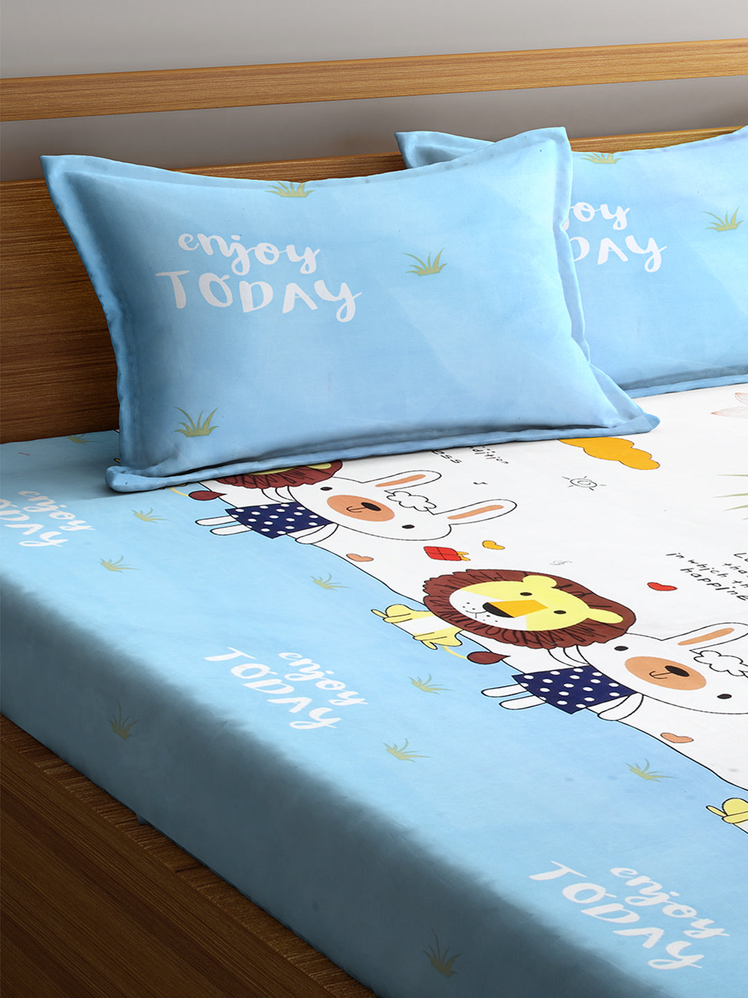 Special Kid's Edition Animal Bed Sheet Set with Two Pillow Covers by KLOTTHE®