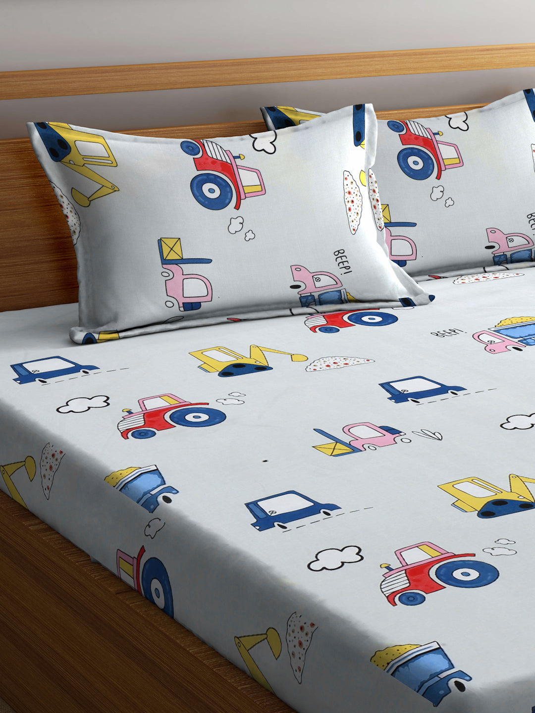 Klotthe Multicolor Cartoon Characters 300 TC Cotton Blend Fitted Double Bedsheet with 2 Pillow Covers