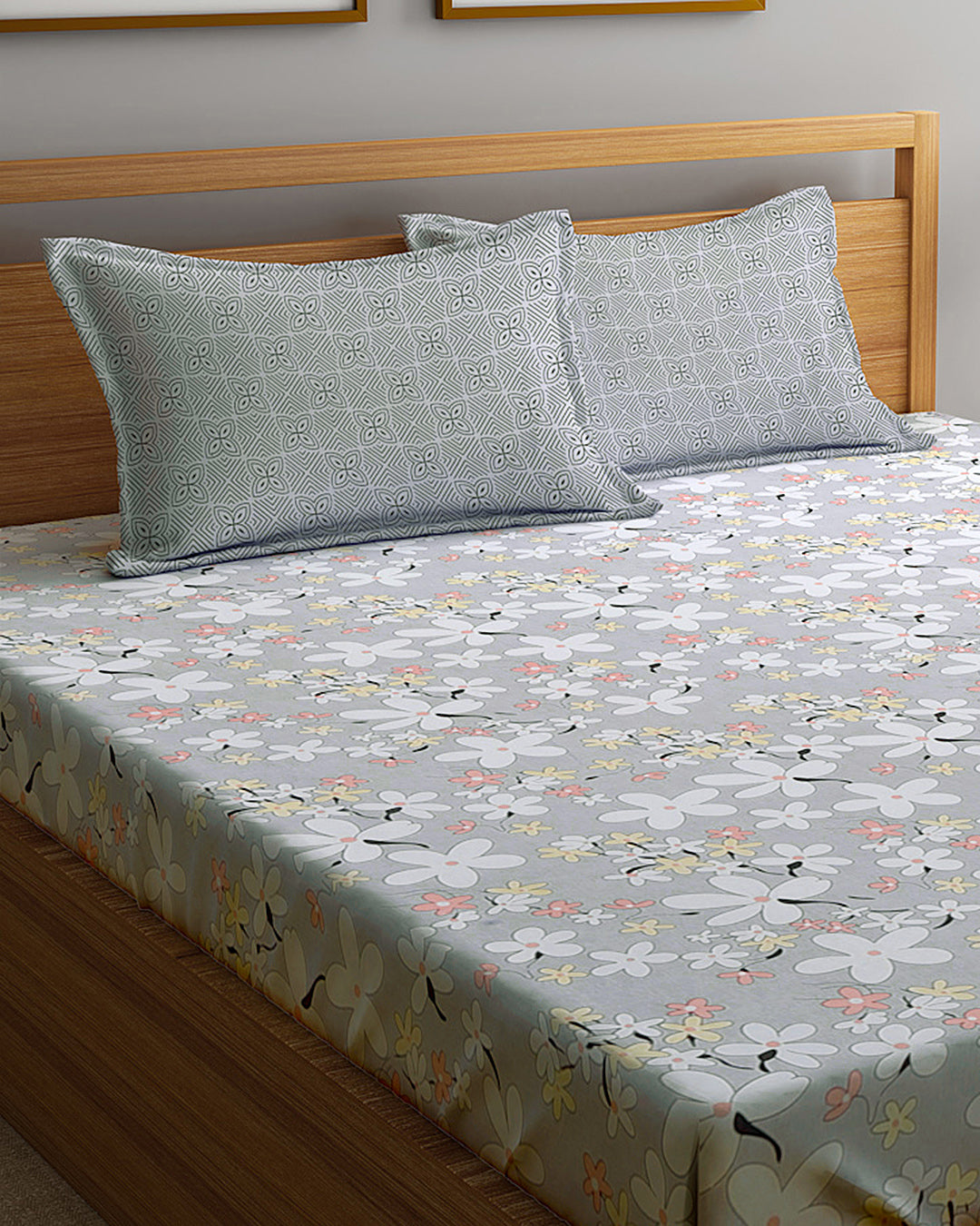 Klotthe Multicolor Floral 300 TC Cotton Blend Super King Double Bedsheet Set in Book Fold Packing (270X270 cm)