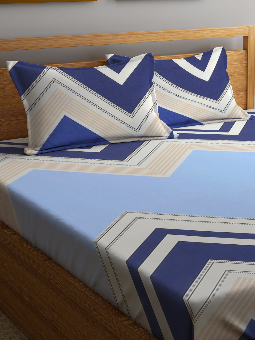 Klotthe Multi Geometric 300 TC Cotton Blend Double Bedsheet with 2 Pillow Covers