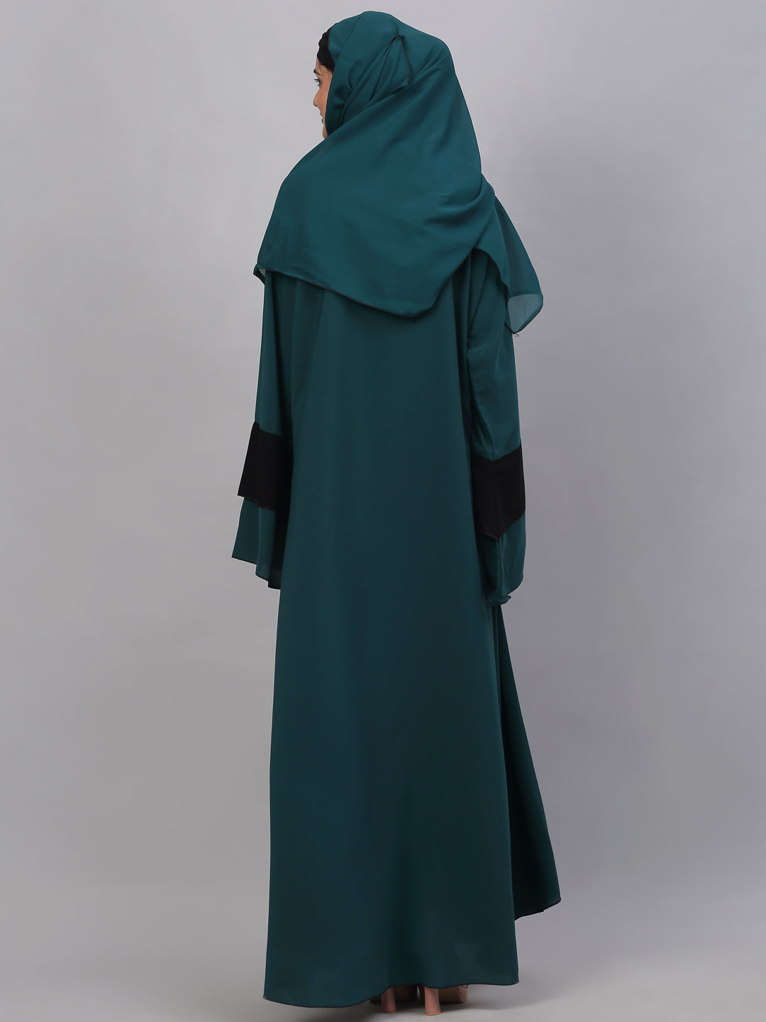 Klotthe Women Turq Embellished Burqa With Scarves