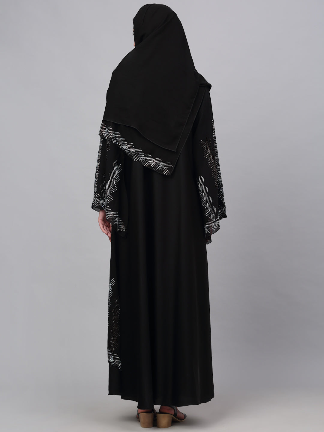 Klotthe Women Black Embellished Burqa With Scarves