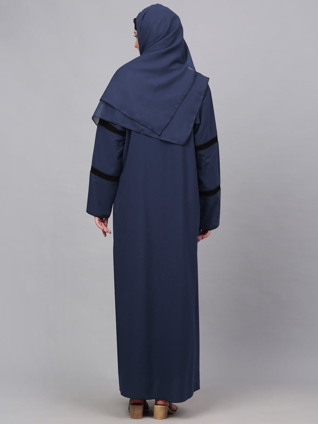 Klotthe Women Blue Embellished Burqa With Scarves