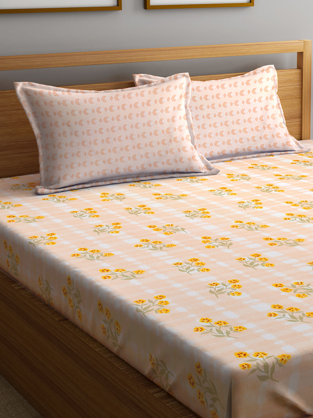 Klotthe Multicolor Floral 300 TC Cotton Blend Fitted Double Bedsheet Set in Book Fold Packing