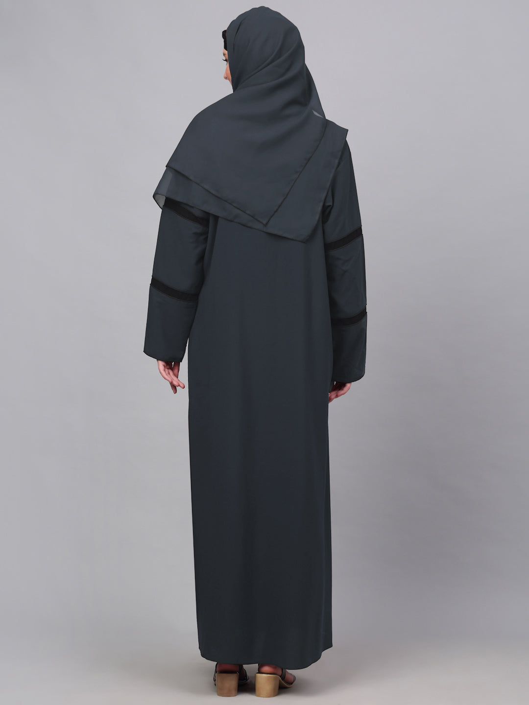 Klotthe Women Grey Embellished Burqa With Scarves