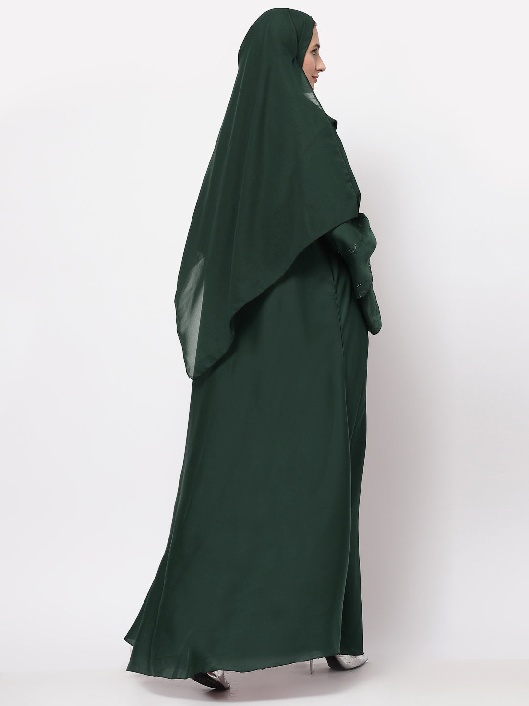 Klotthe Women Green Embellished Burqa With Scarves