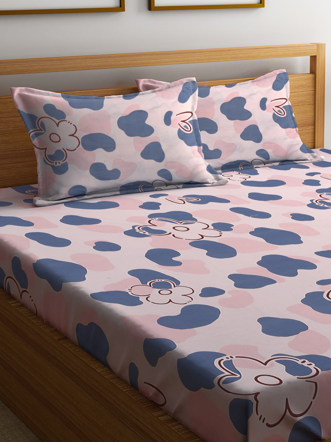 Klotthe Multi Floral 300 TC Cotton Blend Elasticated Double Bedsheet Set in Book Fold Packing