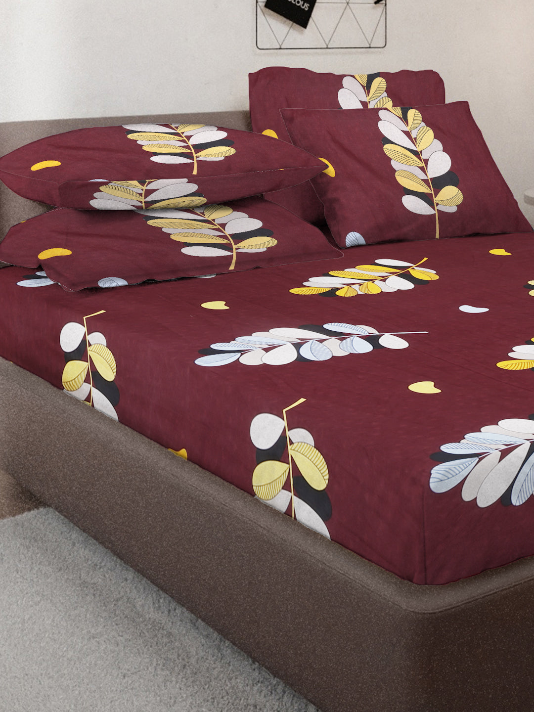 Klotthe Multicolor Floral 300 TC Cotton Blend Double Bedsheet with 4 Pillow Covers