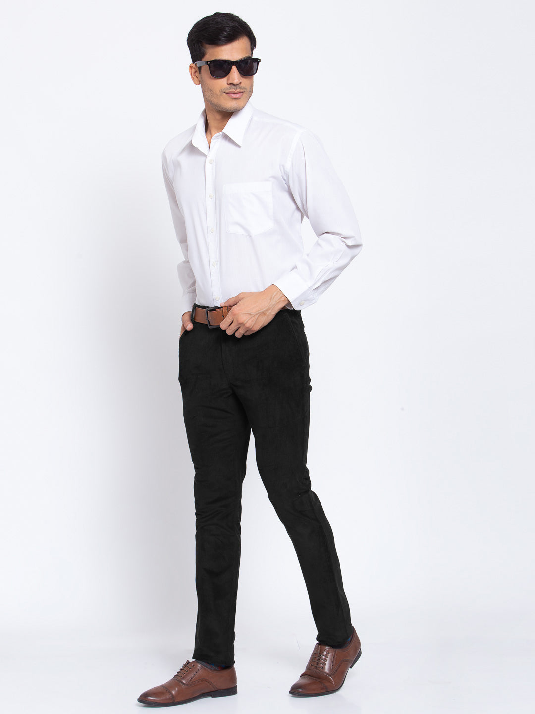 KLOTTHE Black Cotton Solid Trousers