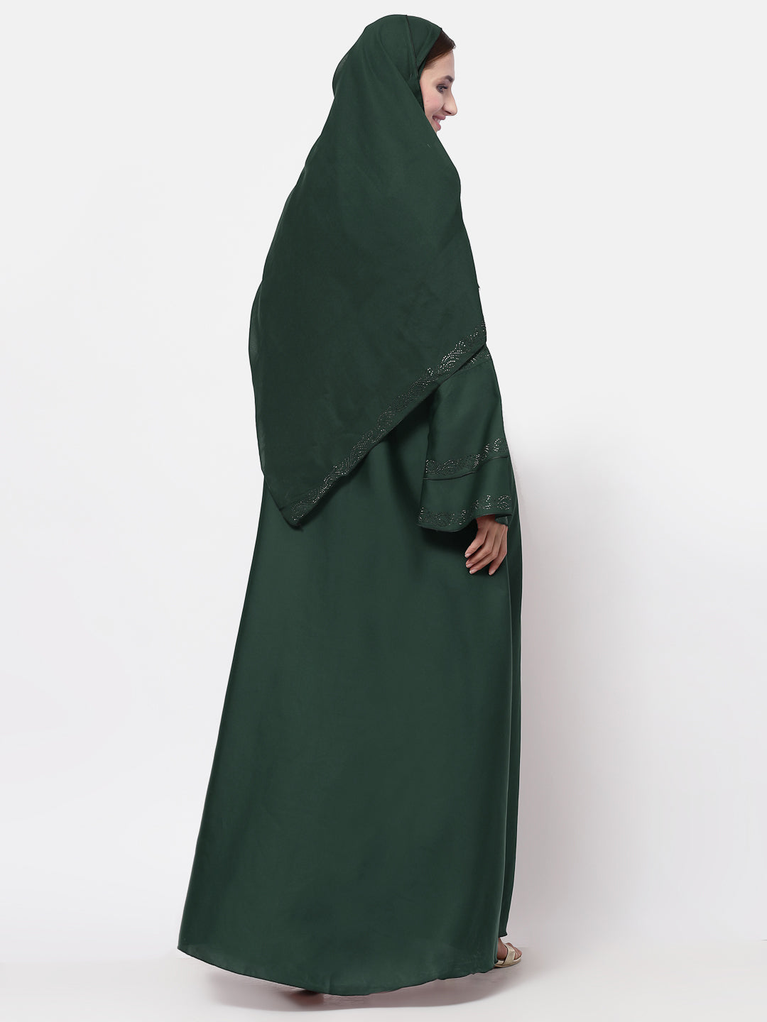 Klotthe Women Green Embellished Burqa With Scarves