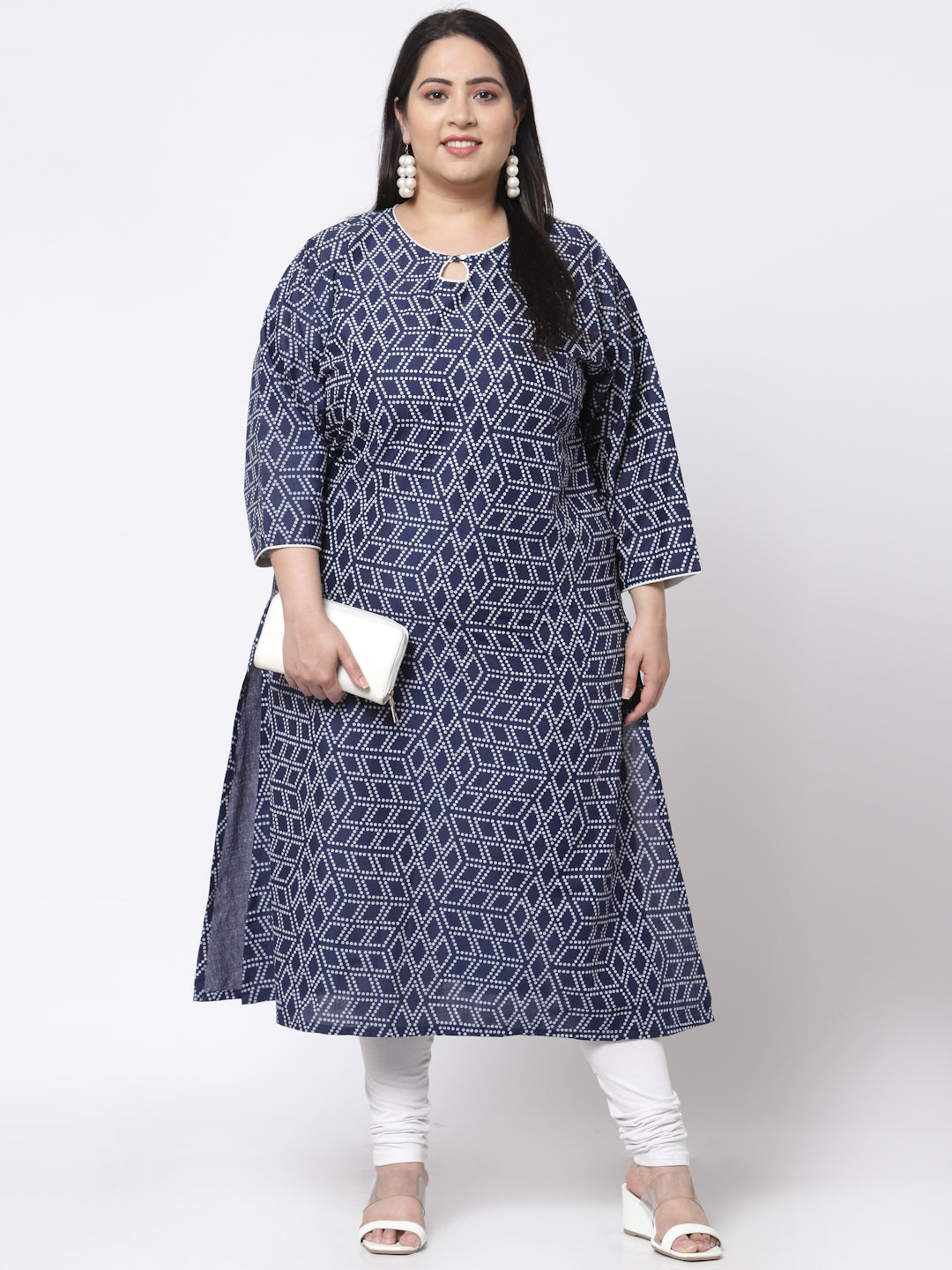 Klotthe Women Blue Geometric Printed Pure Cotton Round Neck Kurti