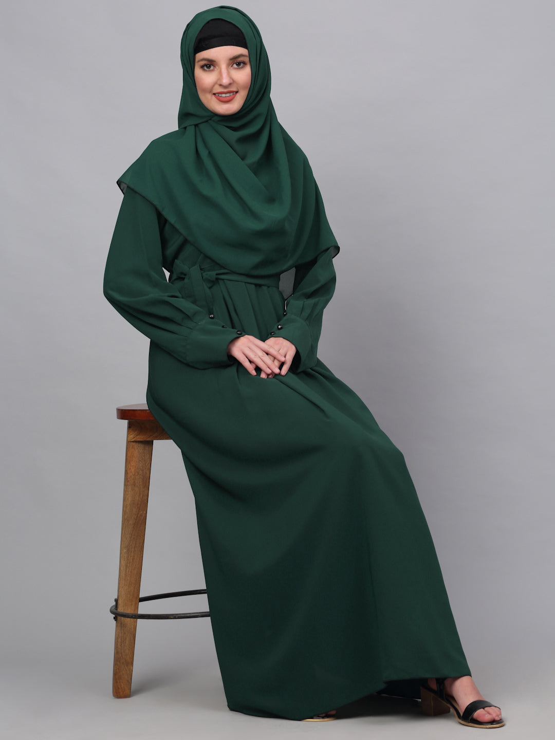 Klotthe Women Green Embellished Burqa With Scarves