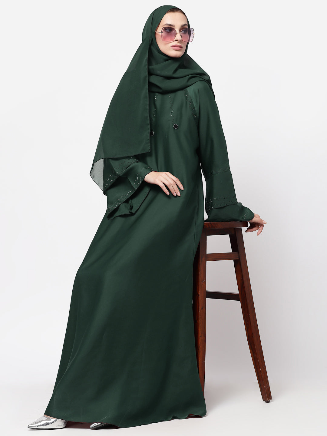 Klotthe Women Green Embellished Burqa With Scarves