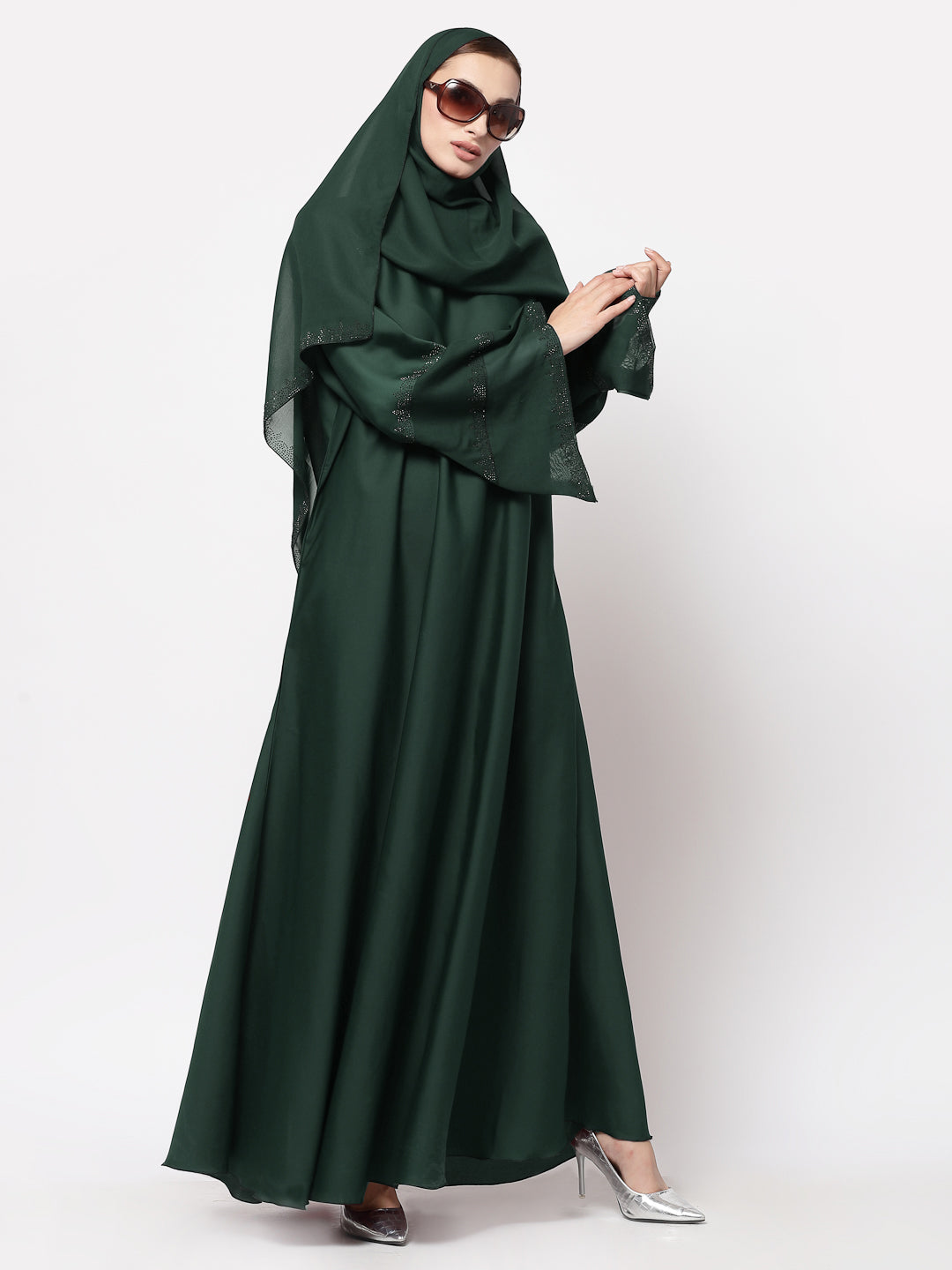 Klotthe Women Green Embellished Burqa With Scarves